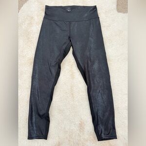 Kimberly Black Snake/Croc Print Leggings size Large